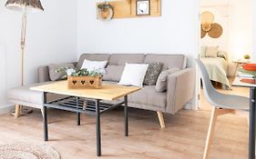 Nayber Gavia - Nuevo Y Centrico Apartamento En Cordoba